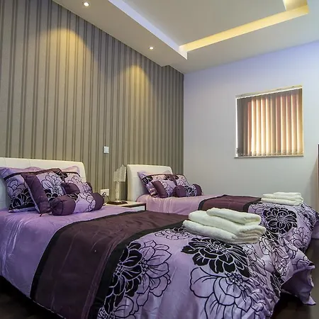 Romantic Penthouse * Victoria
