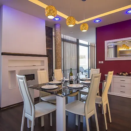Apartment Romantic Penthouse