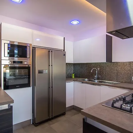 Apartman Romantic Penthouse Victoria
